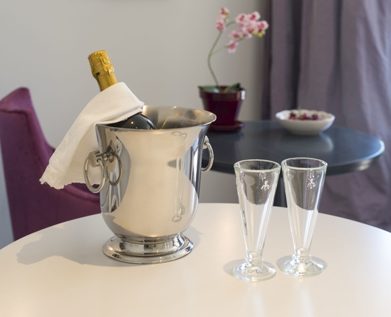 Imagen de la habitación del Hotel La Bastide De L'oliveraie. Foto 11