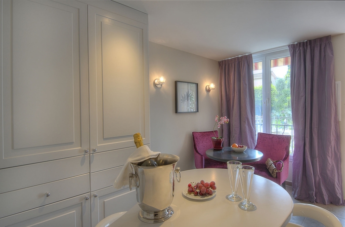 Imagen de la habitación del Hotel La Bastide De L'oliveraie. Foto 15