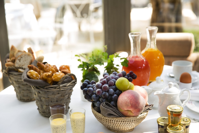 Imagen del bar/restaurante del Hotel La Bastide De Saint Tropez. Foto 6