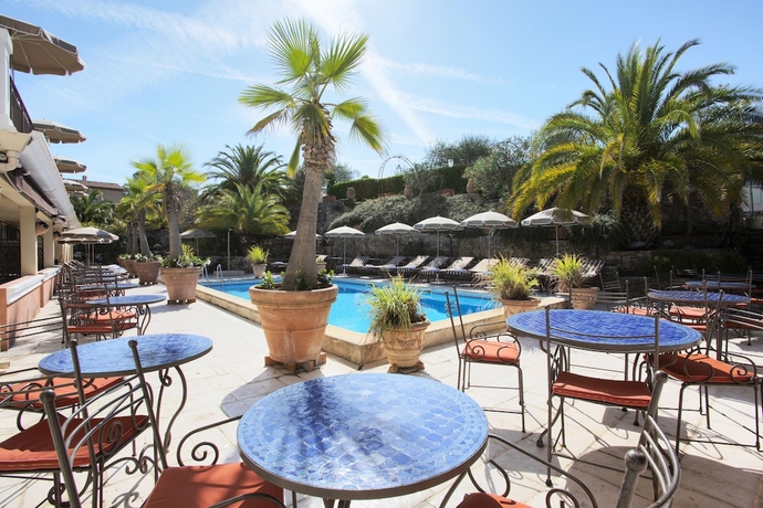 Imagen de la piscina del Hotel La Bastide De Valbonne. Foto 18