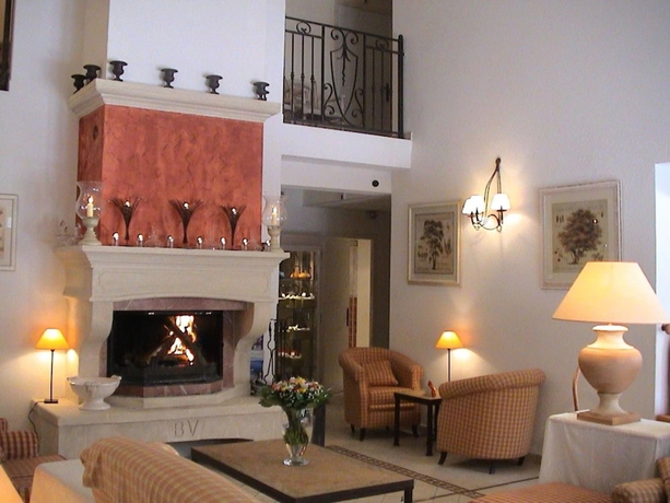 Imagen del bar/restaurante del Hotel La Bastide De Valbonne. Foto 7