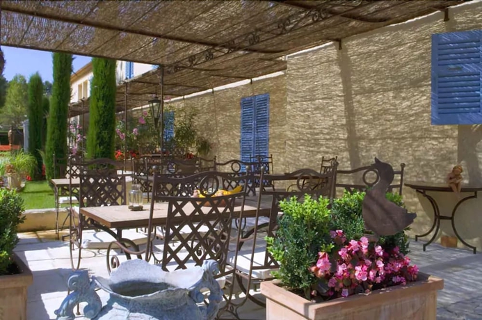 Imagen de los exteriores del Hotel La Bastide De Valbonne. Foto 15