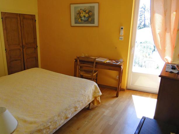 Imagen general del Hotel La Bastide Des Monges. Foto 3