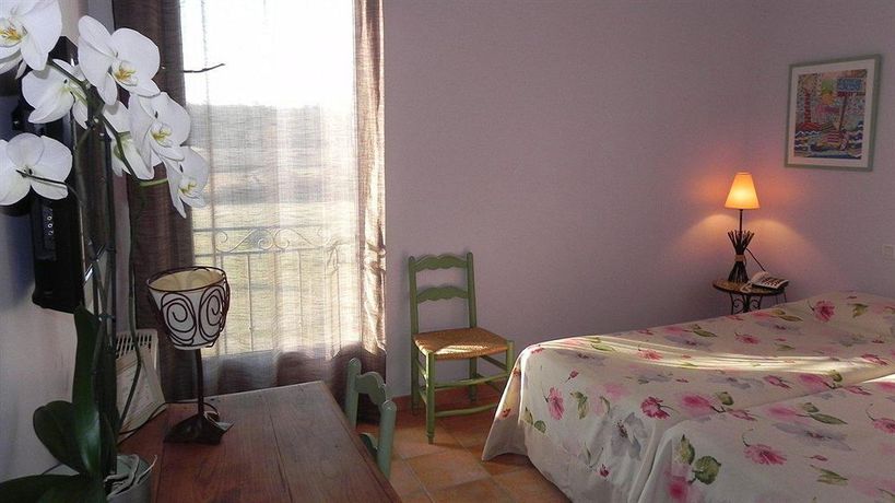 Imagen de la habitación del Hotel La Bastide D'iris. Foto 11