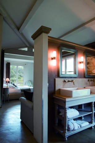 Imagen de la habitación del Hotel La Bastide Du Clos Des Roses. Foto 11