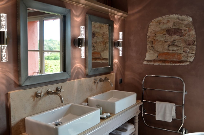 Imagen de la habitación del Hotel La Bastide Du Clos Des Roses. Foto 12