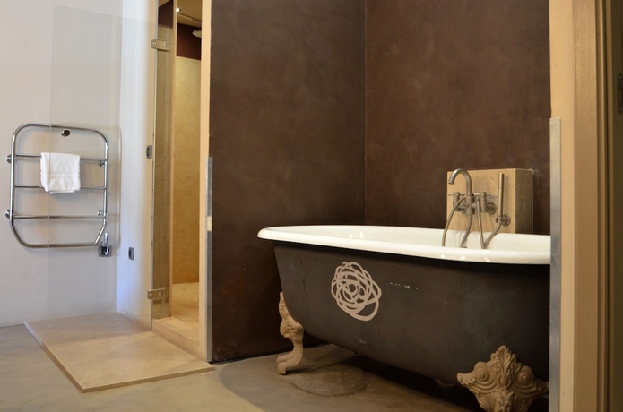 Imagen de la habitación del Hotel La Bastide Du Clos Des Roses. Foto 14