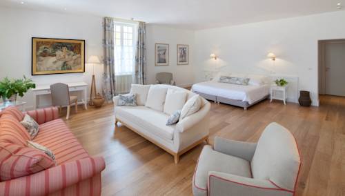 Imagen de la habitación del Hotel La Bastide. Foto 5