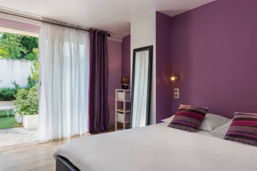 Imagen de la habitación del Hotel La Bastide Gourmande. Foto 8