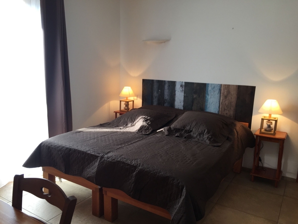 Imagen de la habitación del Hotel La Bastide, LE LAVANDOU. Foto 8