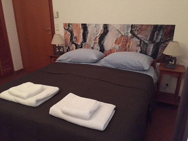 Imagen de la habitación del Hotel La Bastide, LE LAVANDOU. Foto 12