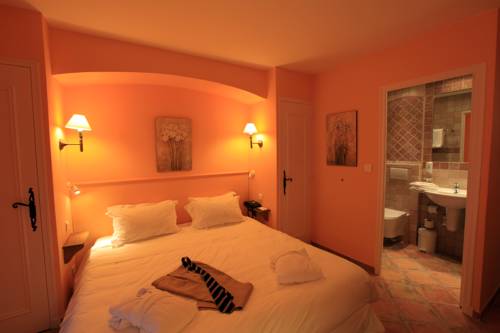 Imagen de la habitación del Hotel La Bastide du Calalou, BW Signature Collection. Foto 15