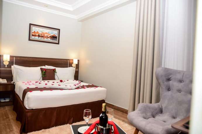 Imagen de la habitación del Hotel La Beila Meru. Foto 3