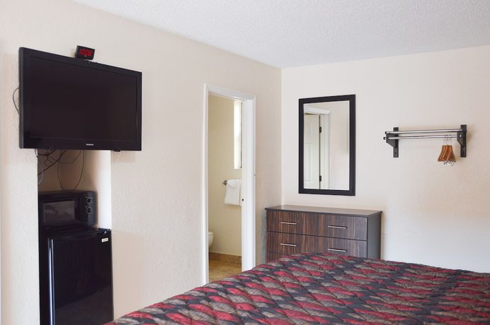 Imagen de la habitación del Hotel La Bella Oceanfront Inn. Foto 5