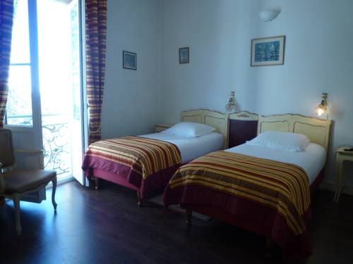 Imagen de la habitación del Hotel La Bellaudiere. Foto 13