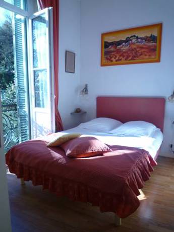 Imagen de la habitación del Hotel La Bellaudiere. Foto 14