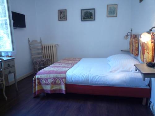Imagen de la habitación del Hotel La Bellaudiere. Foto 15