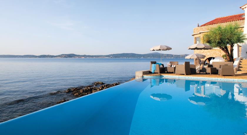 Imagen de la piscina del Hotel La Belle Aurore, Sainte-Maxime. Foto 6