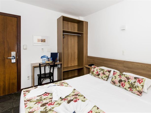 Imagen general del Hotel La Belle Beach Hotel. Foto 7