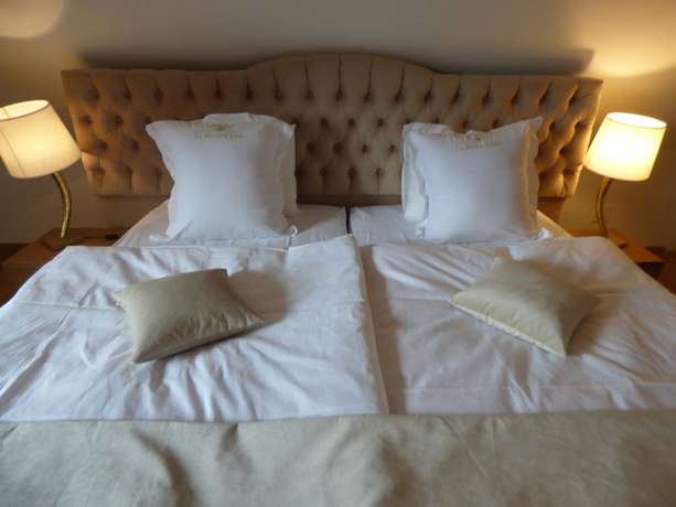 Imagen de la habitación del Hotel La Belle Croix. Foto 6