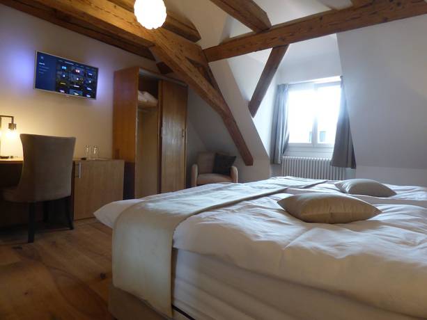 Imagen de la habitación del Hotel La Belle Croix. Foto 9