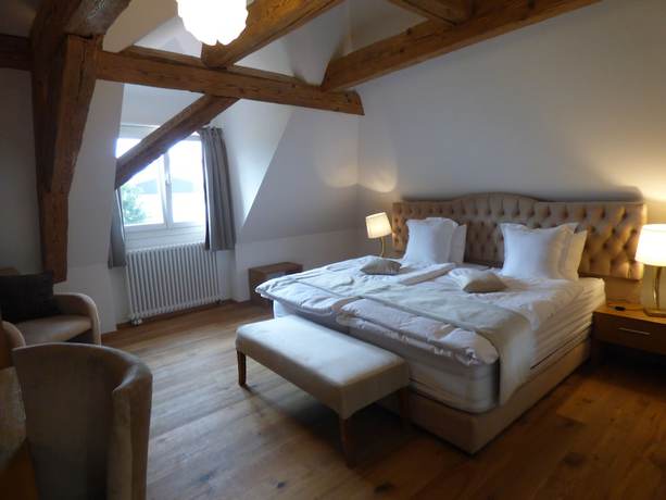 Imagen de la habitación del Hotel La Belle Croix. Foto 17