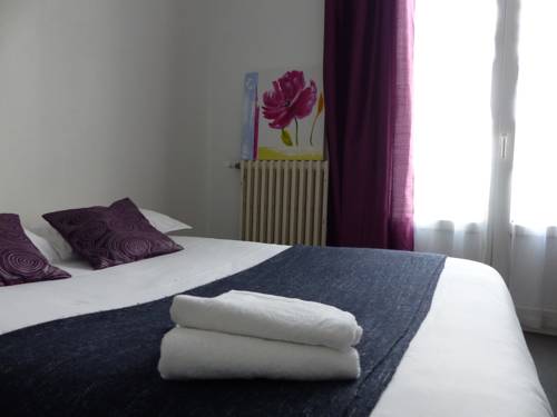 Imagen de la habitación del Hotel La Belle Etoile, Saint Nazaire. Foto 3