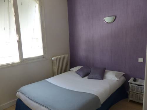 Imagen de la habitación del Hotel La Belle Etoile, Saint Nazaire. Foto 11