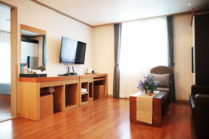 Imagen de la habitación del Hotel La Belle In Tongyeong. Foto 33