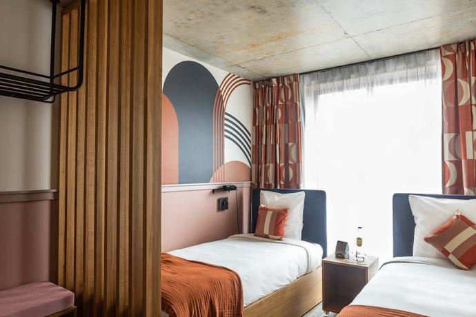 Imagen de la habitación del Hotel La Belle Ville. Foto 5