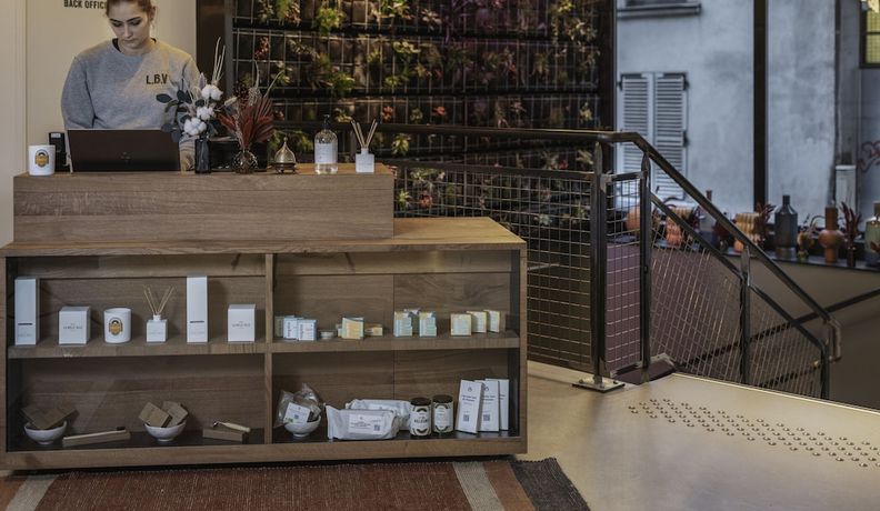 Imagen de los interiores del Hotel La Belle Ville. Foto 20