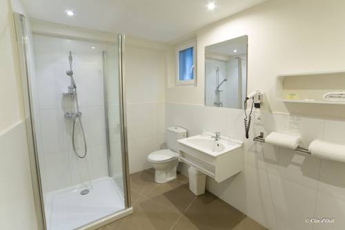 Imagen de la habitación del Hotel La Bienvenue. Foto 5