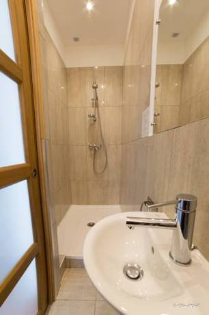 Imagen de la habitación del Hotel La Bienvenue. Foto 8