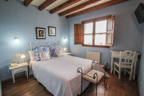 Imagen de la habitación del Hotel La Biesca Sebreñu. Foto 3