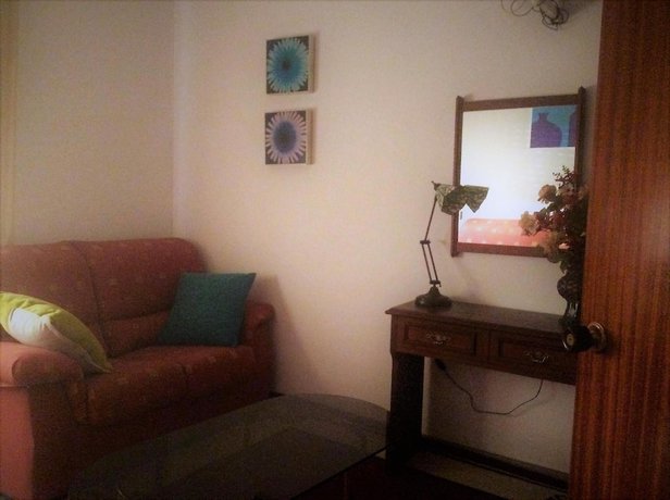 Imagen de la habitación del Hotel La Bilbaina. Foto 3