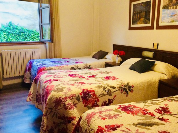 Imagen de la habitación del Hotel La Bilbaina. Foto 12