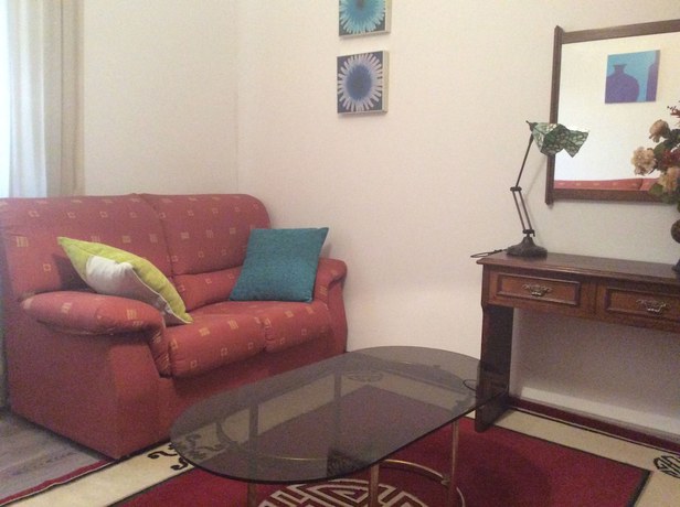Imagen de la habitación del Hotel La Bilbaina. Foto 15