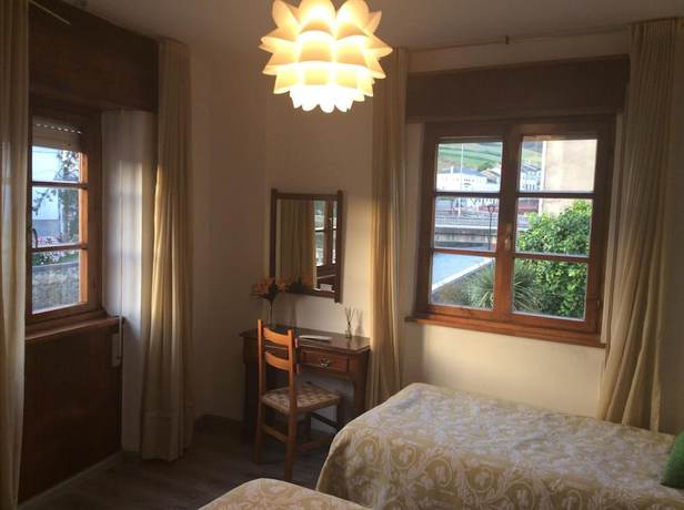 Imagen de la habitación del Hotel La Bilbaina, Vegadeo. Foto 9