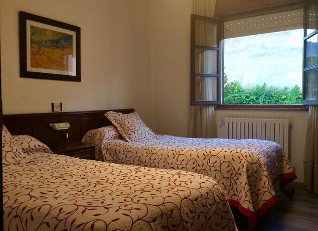 Imagen de la habitación del Hotel La Bilbaina, Vegadeo. Foto 13