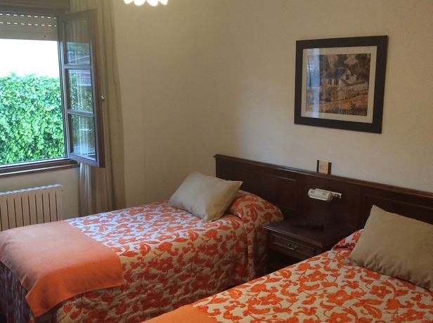 Imagen de la habitación del Hotel La Bilbaina, Vegadeo. Foto 18