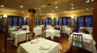 Imagen del bar/restaurante del Hotel La Bilbaina, Vitoria. Foto 4