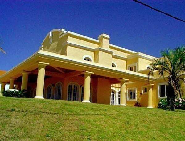 Imagen de los exteriores del Hotel La Bluette. Foto 9