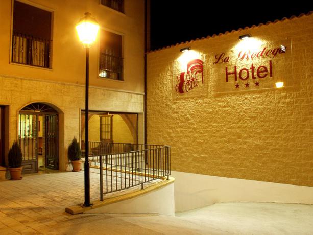 Imagen de los exteriores del Hotel La Bodega. Foto 7