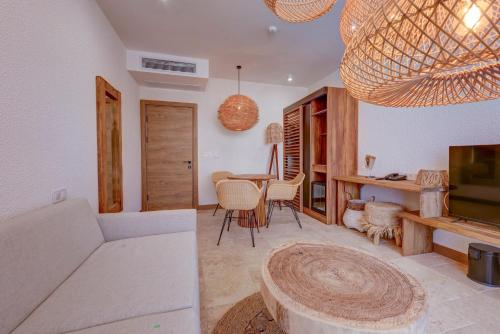 Imagen general del Hotel La Boheme - Adults Only. Foto 11