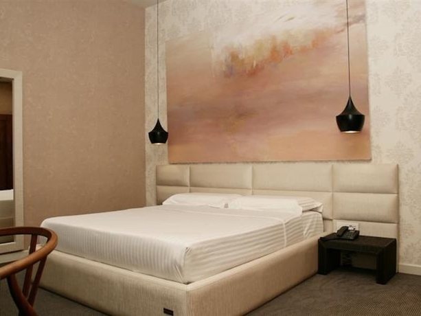 Imagen general del Hotel La Boheme, Tirana. Foto 7