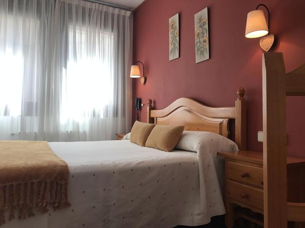 Imagen de la habitación del Hotel La Bonaigua. Foto 2