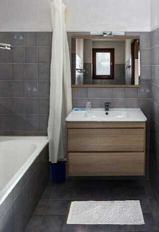 Imagen de la habitación del Hotel La Bonne Auberge. Foto 12