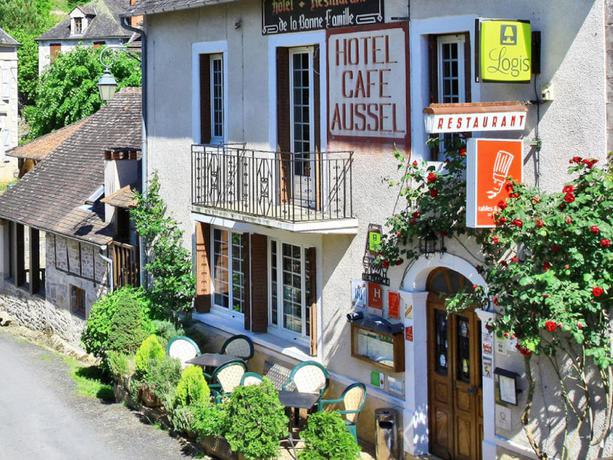 Imagen de los exteriores del Hotel La Bonne Famille. Foto 10