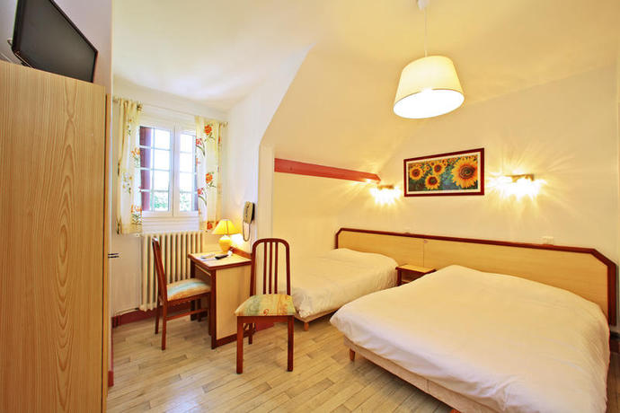 Imagen de la habitación del Hotel La Bonne Famille. Foto 6