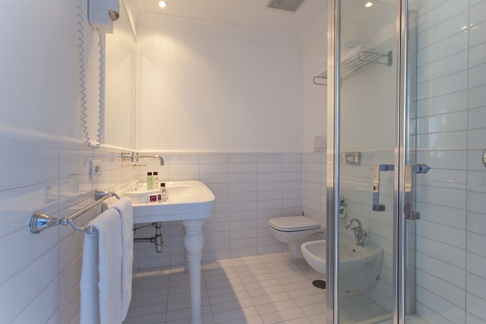 Imagen de la habitación del Hotel La Bougainville. Foto 12